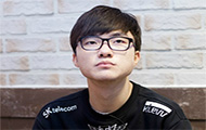 韩媒访Faker：一定要拿回世界第一称号