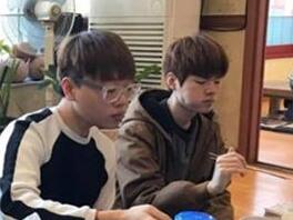 正式加入KT！Pawn于Deft的银河战舰亮相