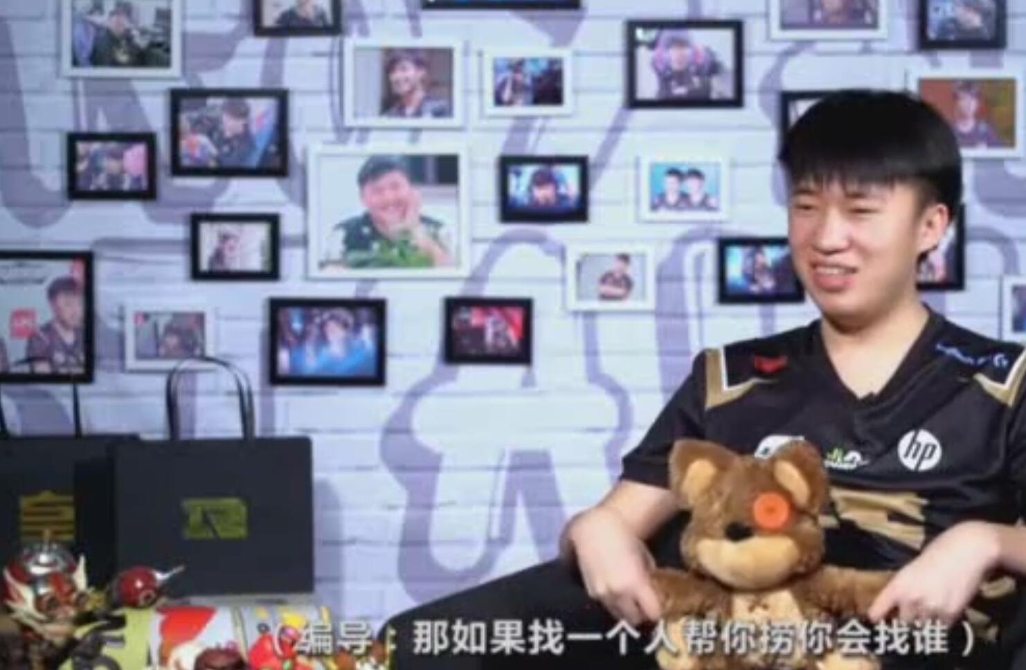 RNG出征定妆照曝光：Uzi霸气侧漏，Letme帅出新高度！