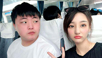 Uzi直播偷让素颜女友上镜 惨遭女友狂踹