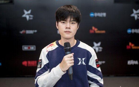 Deft：夏季赛第一个目标就是拿下SKT