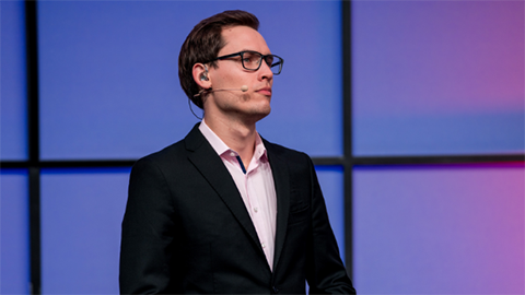 Deficio重回解说席 Perkz称这不公平