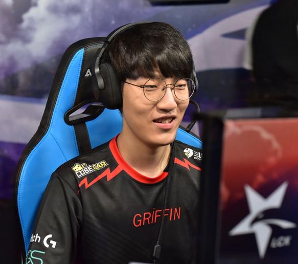 他是现世界第一打野，LCK四大野王继承人，待遇不输Faker